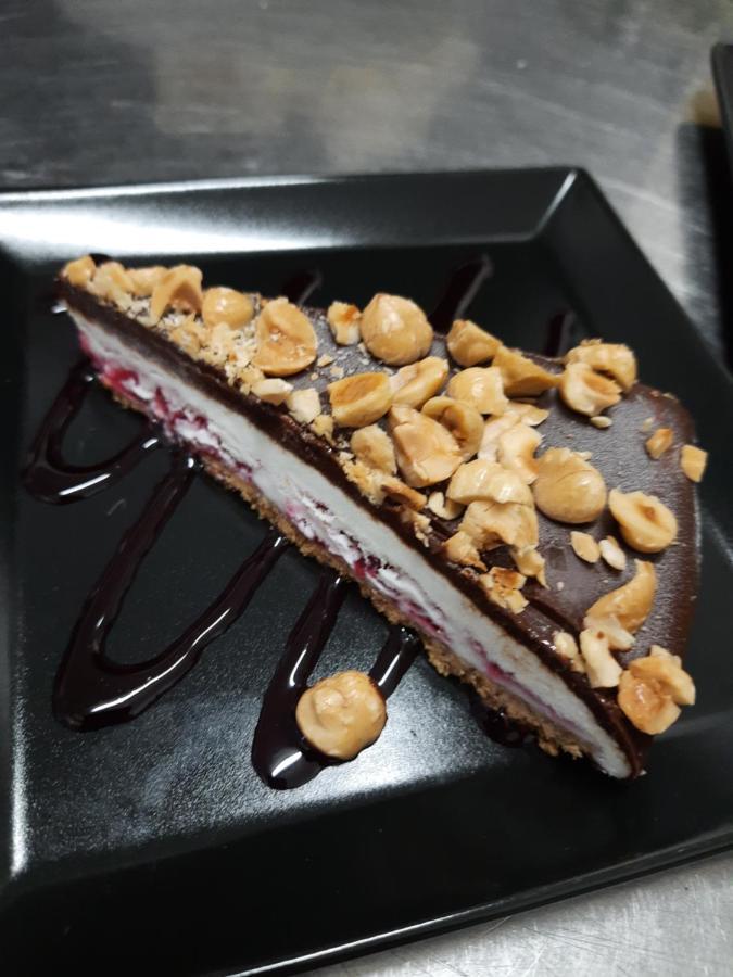Hotel Ristorante San Celso 瓦拉泽 外观 照片